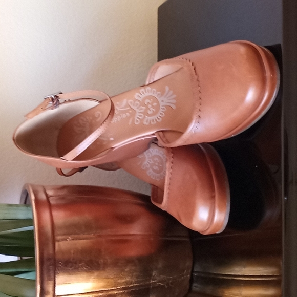 Hush Puppies Tan Mary Jane Wedges - Vintage - Picture 6 of 12